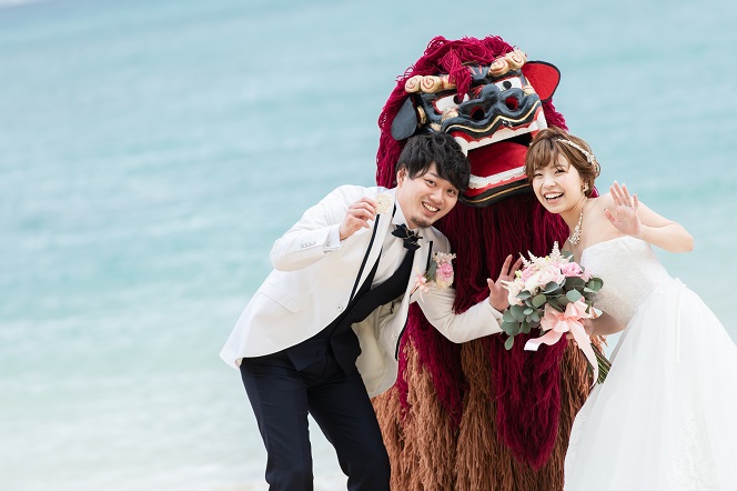 「琉球の獅子舞」とは？沖縄で500年以上の歴史を紡ぐ幸運を呼ぶ獅子とフォトウェディングを楽しもう！