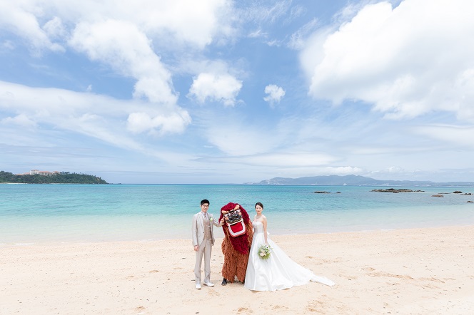 結婚報告の年賀状は沖縄のフォトウェディングを利用してつくろう！11月～12月上旬撮影でも間にあいます