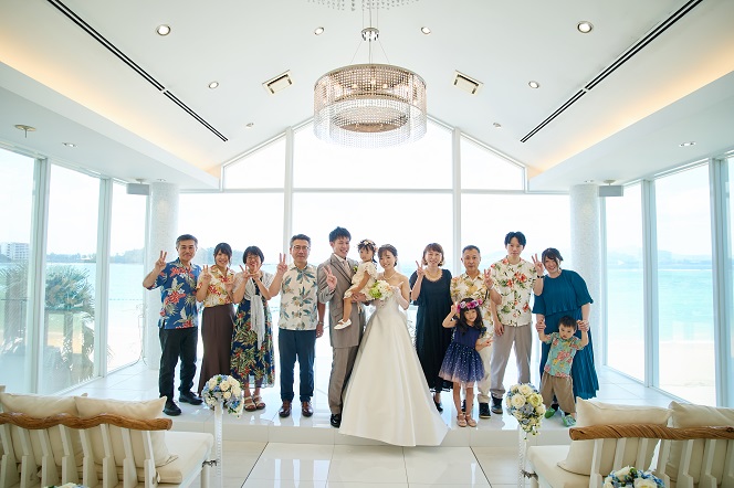 家族だけでお祝いする沖縄の結婚式プラン。格安に費用を抑え楽しむなら、どんな内容が叶えられる？