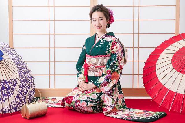 フォトウェディングや前撮りの和装の種類や料金相場は 基礎知識を解説 Okinawa Wedding Magazine
