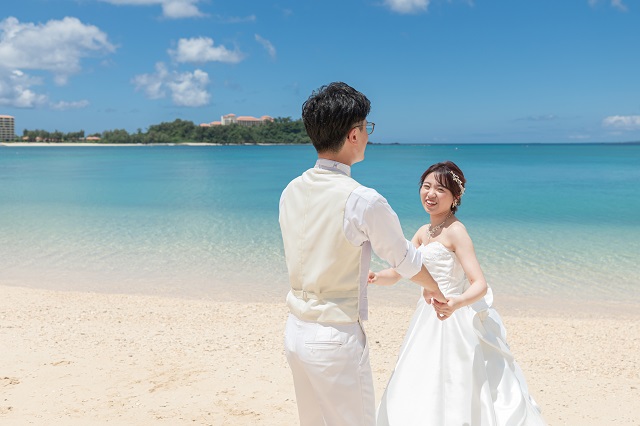 8月の沖縄の結婚式やフォトウェディングの魅力やメリット＆観光ポイント