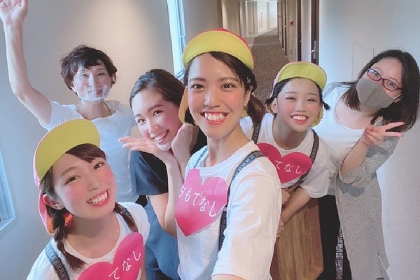 おもてなし 集合.jpg