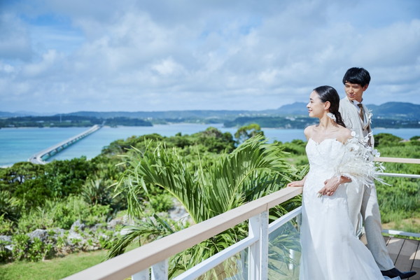 古宇利島　空と海の教会&ガーデン&ビーチ　100カット　ドレス2着付＋プチシネマ40％OFF
