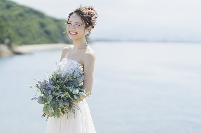 フォトウェディングや結婚式前撮りに人気のブーケ。和装やドレスに ...