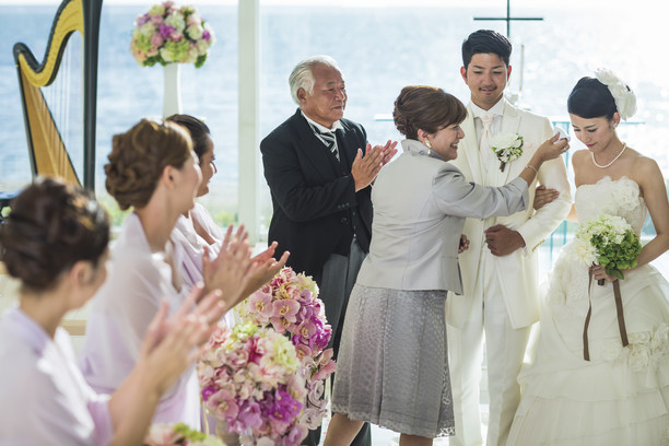 沖縄の結婚式と一般的な披露宴の違いは？あるあるとは